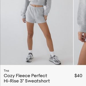 Aritzia cozy fleece perfect high-rise 3” sweatshort